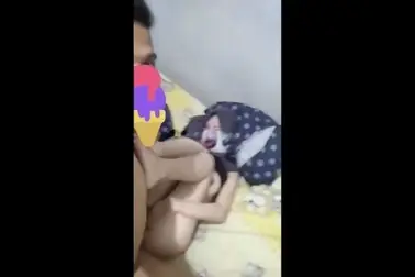 Cewenya Keliatan Kepaksa Di Entot