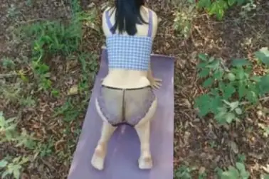 Dẫn vợ qua nhà hàng xóm làm tình