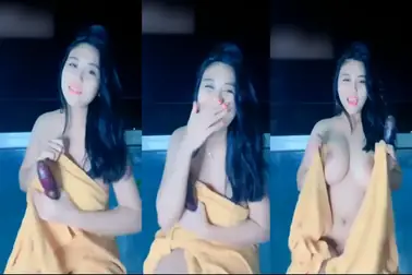 Miya Toge Main Terong Bikin Para Pria Sange Berat